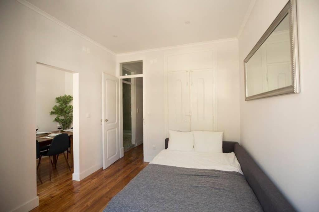 Ola Lisbon - Principe Real VII Apartment Exterior photo